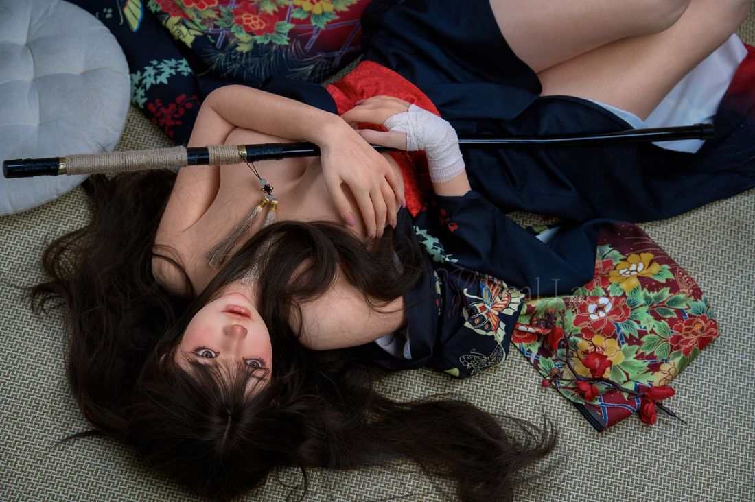 Picture of Real Lady Japanese sex doll RL150 T4 Evie Silky Cream