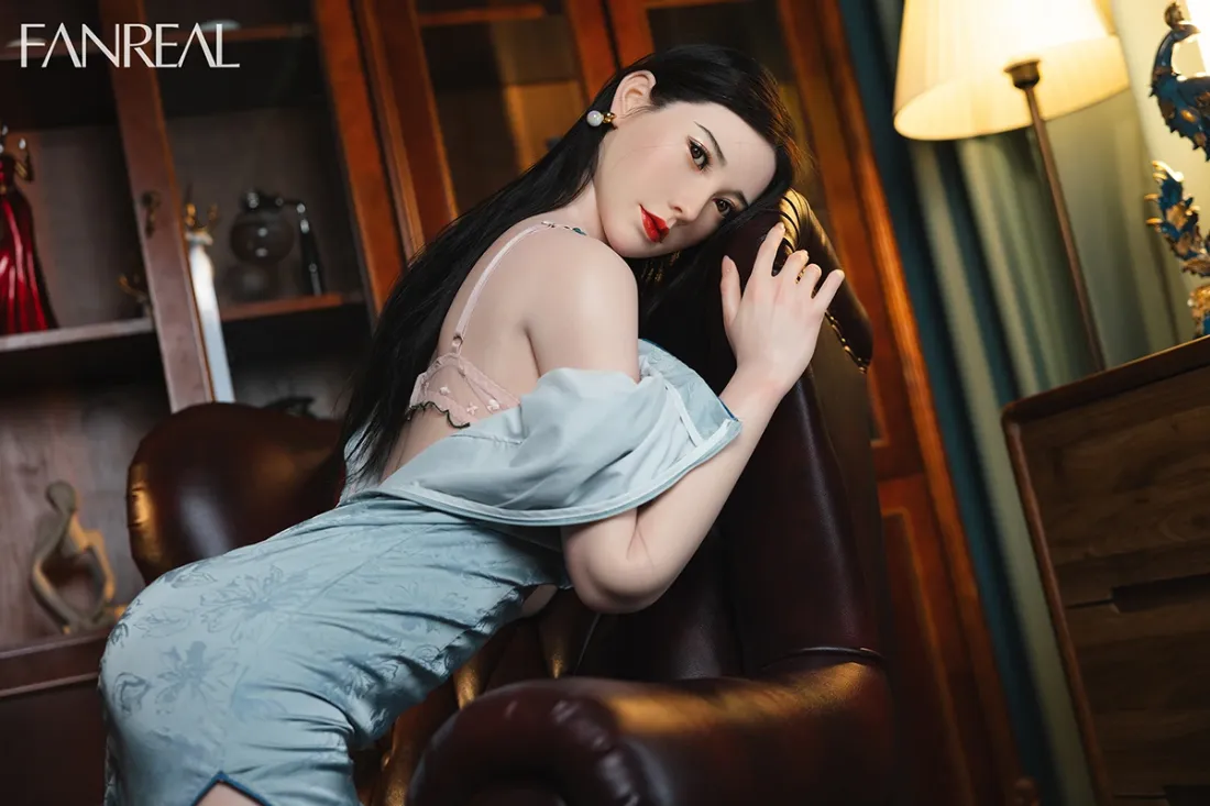 Picture of FanReal Vivi 109cm F-cup Silicone Sex Doll Torso