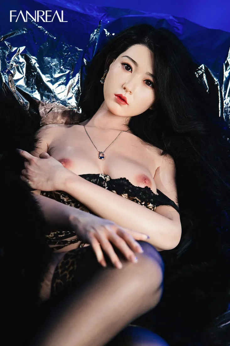 Picture of FanReal Jing 162cm C-cup Silicone Sex Doll