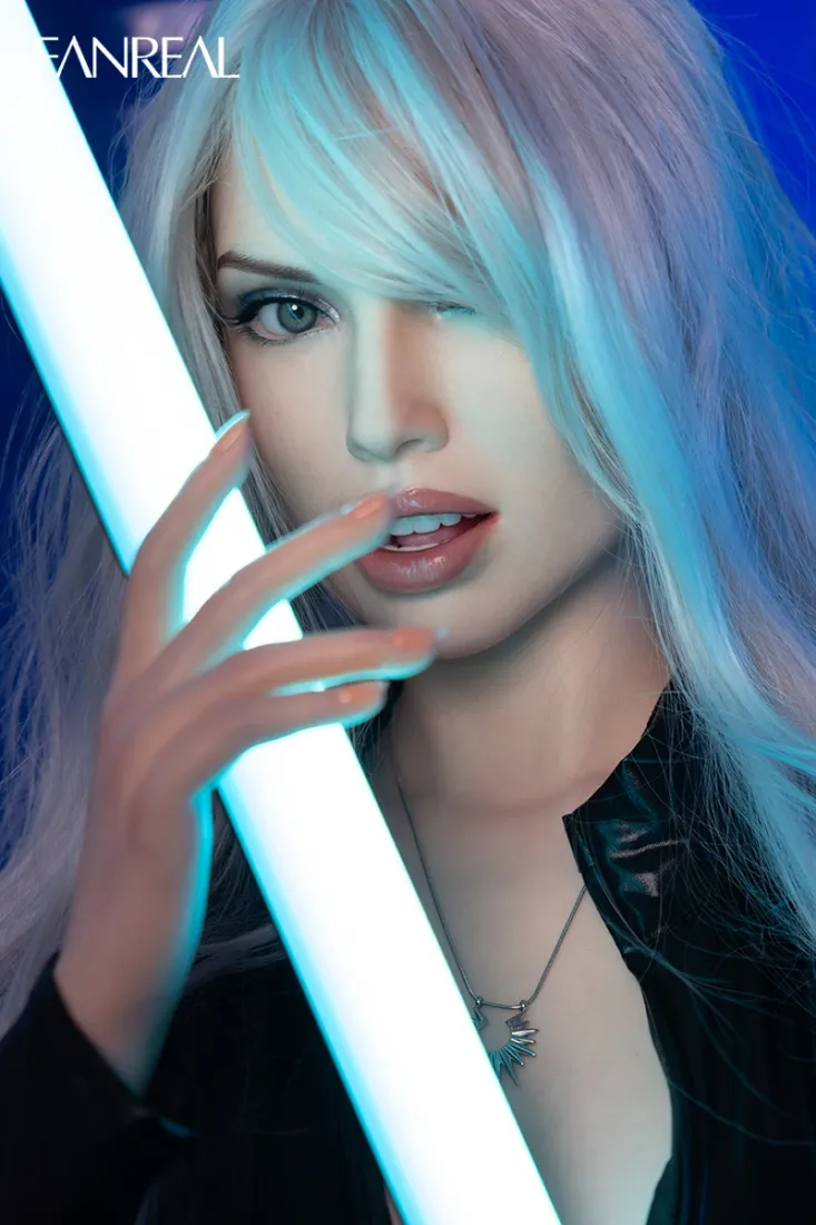 Picture of FanReal Kelly 168cm F-cup Silicone Sex Doll