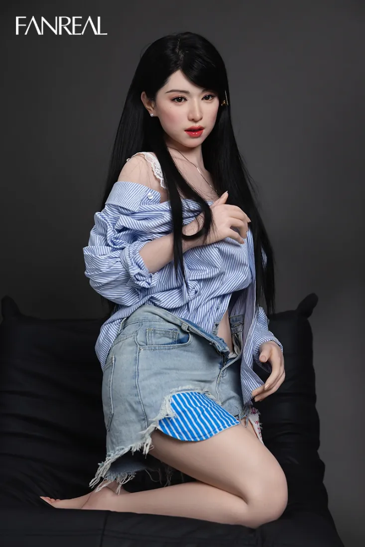 Picture of FanReal Kimmy Fa 155cm F-cup – Real Skin Silicone Sex Doll