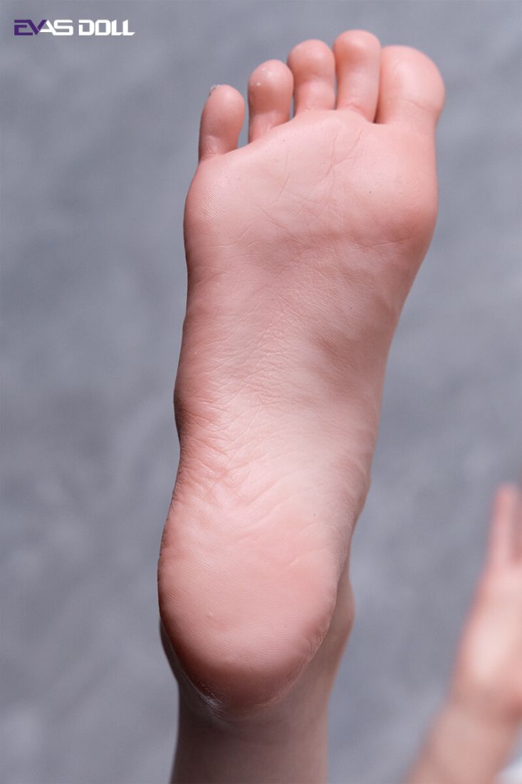 Picture of Yili - 88cm/2ft11 D-cup Silicone Sex Doll Torso