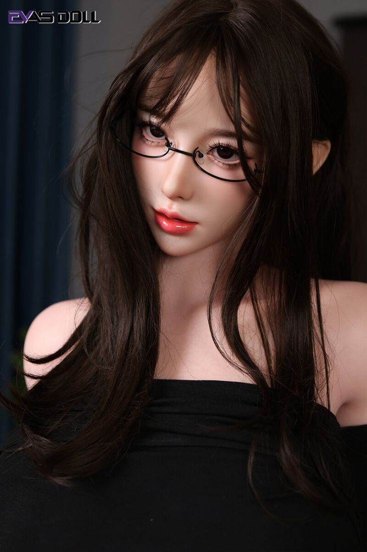 Picture of Yi Zhi Qi - 180cm/5ft11 H-cup Silicone Sex Doll