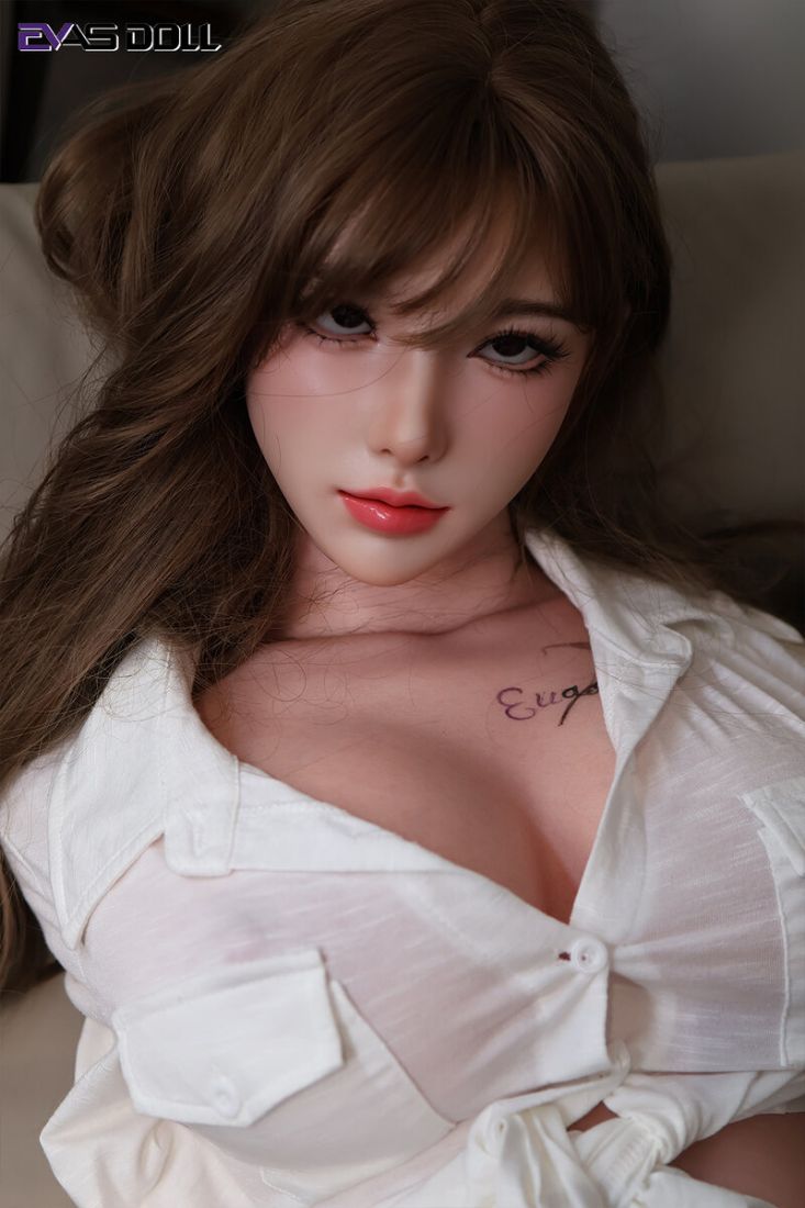 Picture of Yi Zhi Qi - 104cm/3ft5 H-cup Silicone Sex Doll Torso