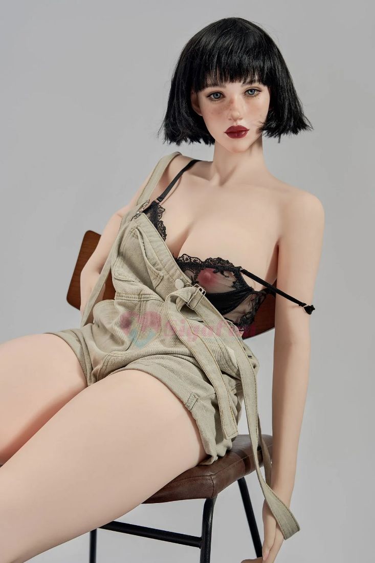 Picture of 164CM AI Love Doll Cecily Freedom Loving Artist [In Stock | US Only]