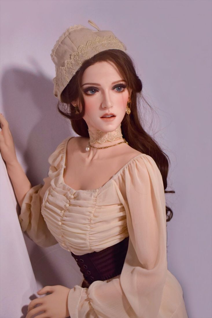 Picture of 165cm/5ft5 Silicone Sex Doll – Lena Davis
