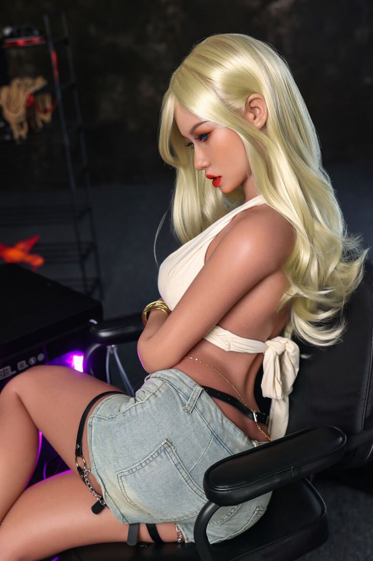 Picture of 164cm/5ft5 B-cup Silicone Sex Doll – Head 612