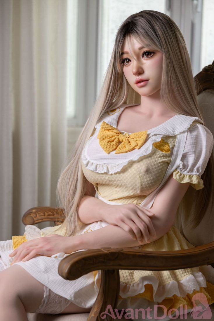 Picture of 165cm/5ft5 F Cup Realistic Skin Texture ROS Head Full Silicone Doll - Sue