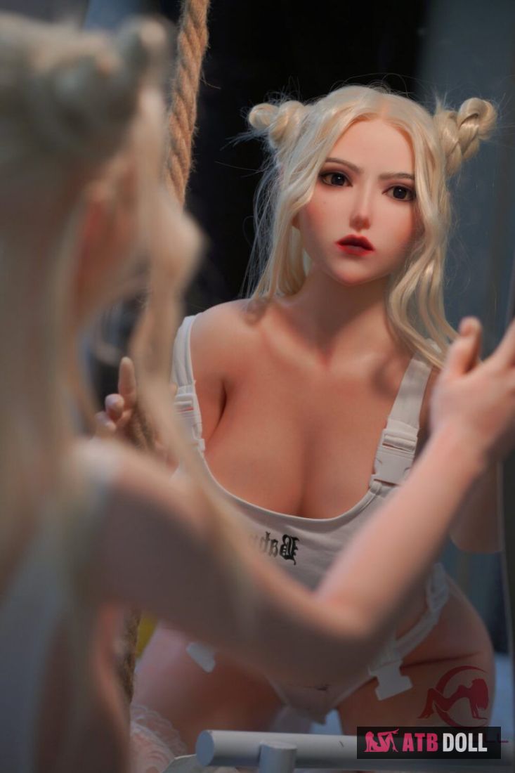 Picture of 160cm/5ft3 C-cup Silicone Sex Doll – Arwen