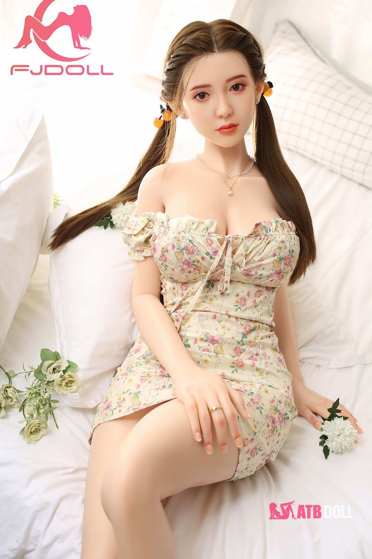 Picture of 166cm/5ft5 D-Cup Silicone Sex Doll - Kynara